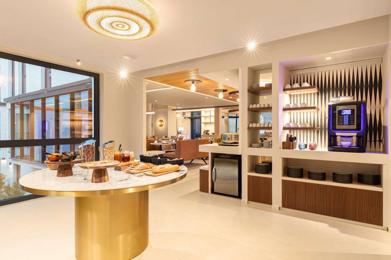 Hotel Yac Paris Clichy, A Member Of Radisson Individuals Exterior photo
