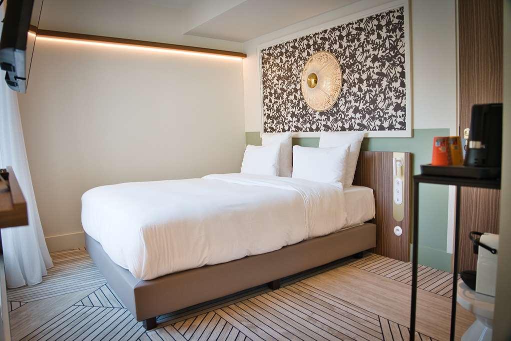 Hotel Yac Paris Clichy, A Member Of Radisson Individuals Room photo