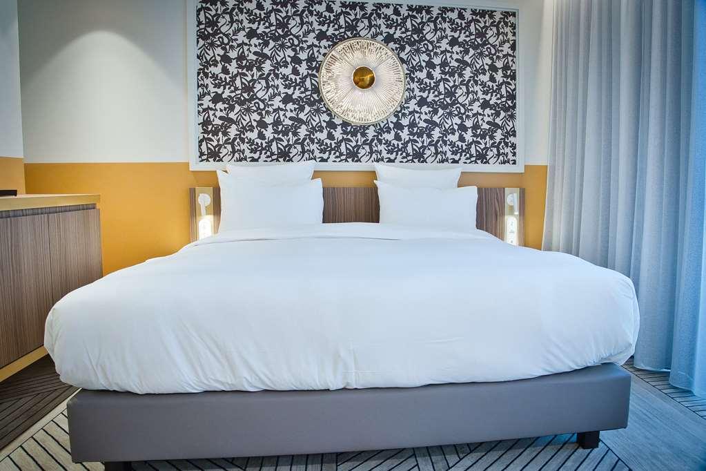 Hotel Yac Paris Clichy, A Member Of Radisson Individuals Room photo