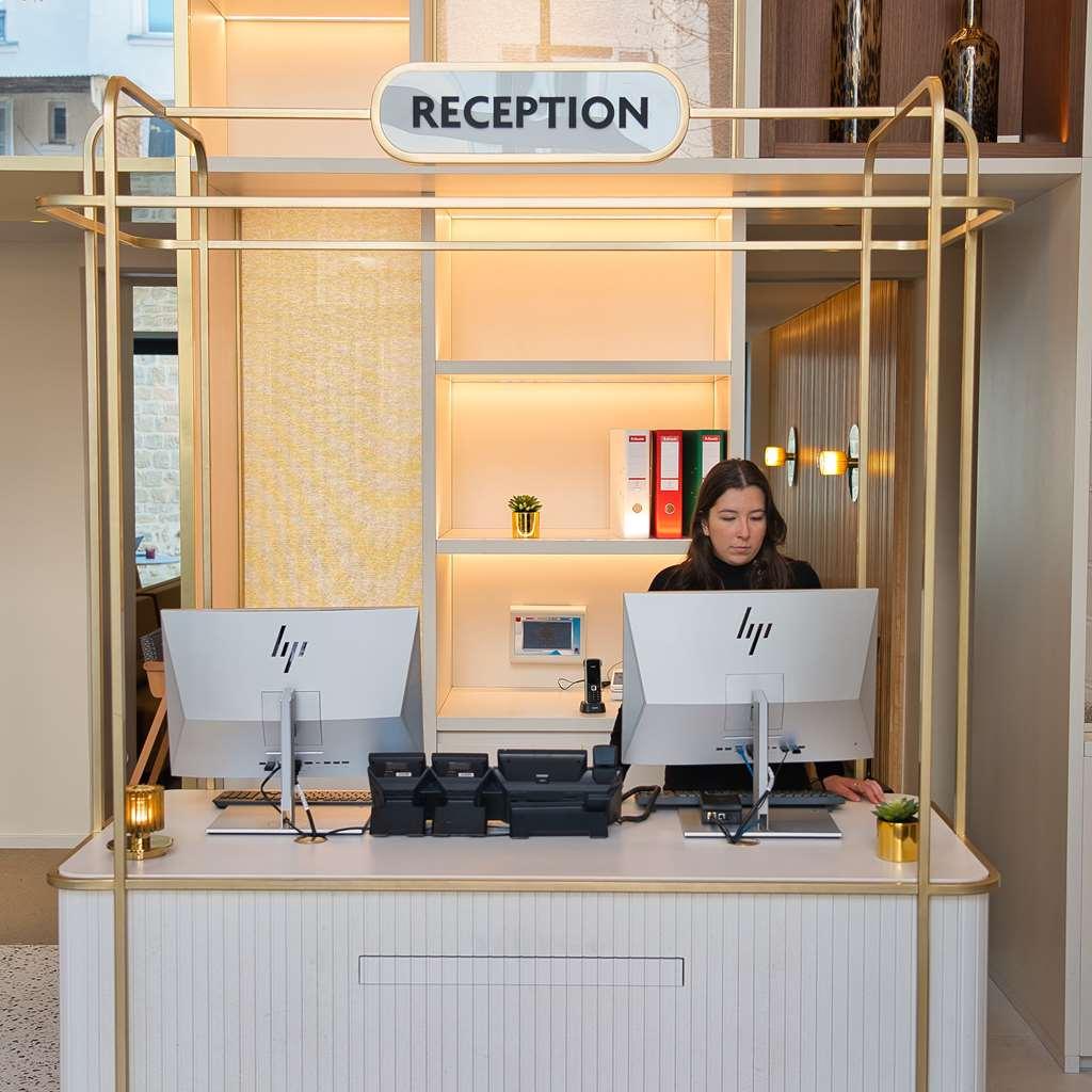 Hotel Yac Paris Clichy, A Member Of Radisson Individuals Interior photo